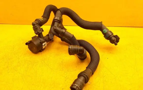 Peugeot 308 Engine coolant pipe/hose 9840105680A