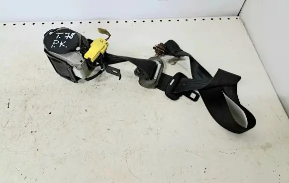 Honda Accord Front seatbelt