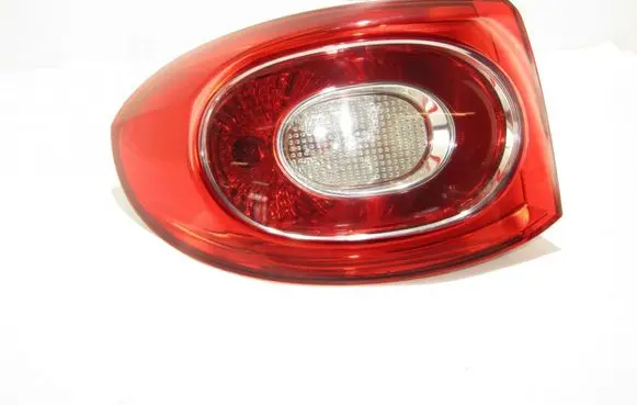 Volkswagen Tiguan Rear/tail lights 5N0945095H