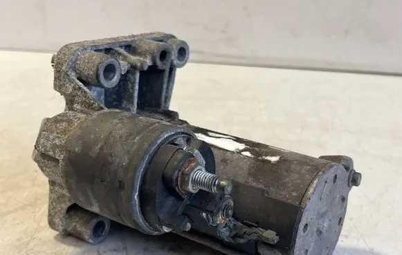 Peugeot Expert Starter motor 9688268480