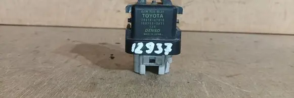 Glow plug pre-heat relay