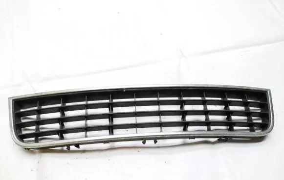 Audi A6 S6 C5 4B Front bumper lower grill 4b0807683l