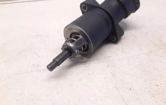 Thermostat/thermostat housing