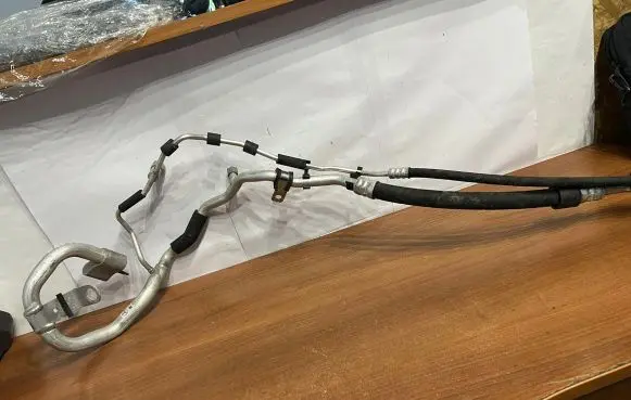 Mercedes-Benz GLC X253 C253 Brake vacuum hose/pipe A2138302602 D2075