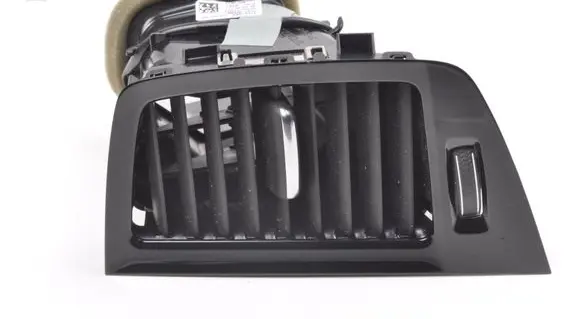 Volvo XC90 Dash center air vent grill 31651283