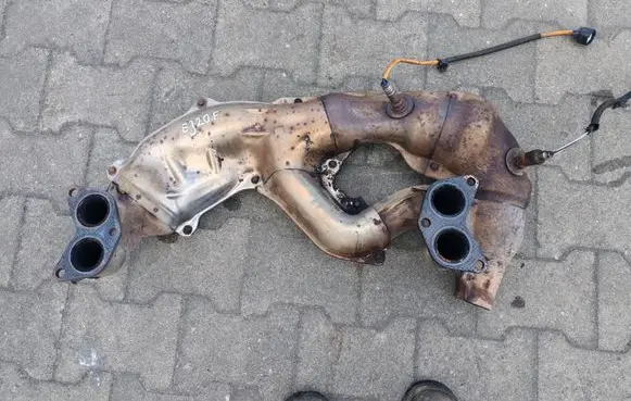 Subaru Legacy Exhaust manifold