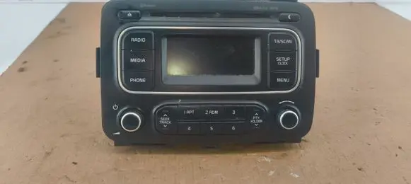 KIA Carens III Radio/CD/DVD/GPS head unit 5221620