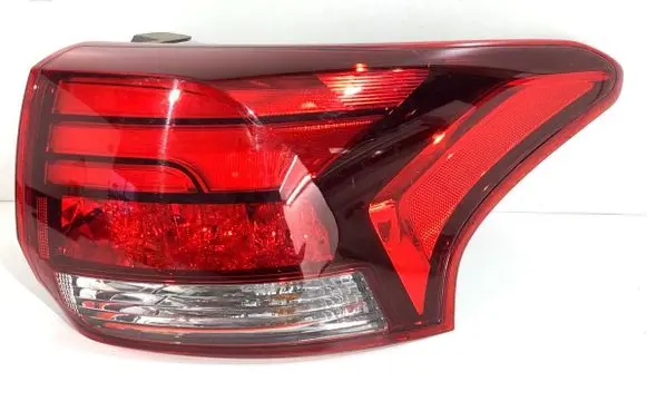 Mitsubishi Outlander Rear/tail lights 