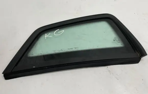 Volkswagen Golf Sportsvan Rear side window 510845041AD