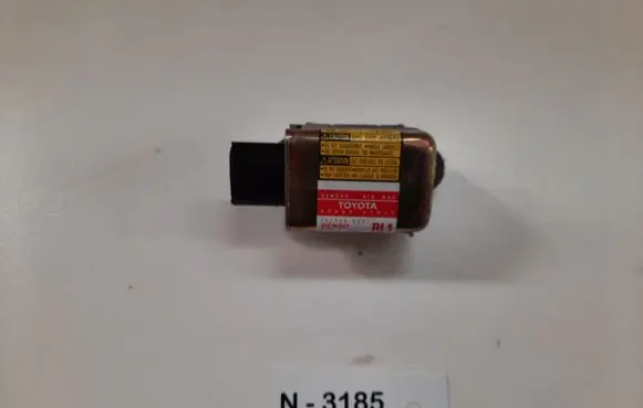 Toyota Prius (XW20) Airbag deployment crash/impact sensor 8986047040