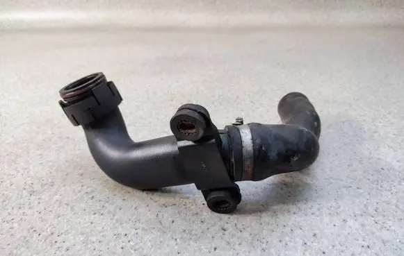 Intercooler hose/pipe