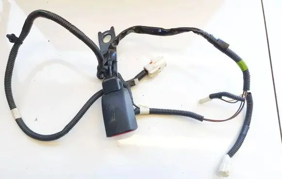Lexus IS 220D-250-350 Front seatbelt buckle e034501