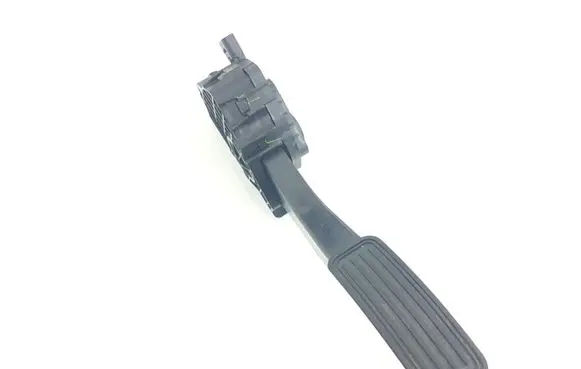 Ford Fusion II Accelerator throttle pedal DG9C9F836AD DG9C9F836 K863G