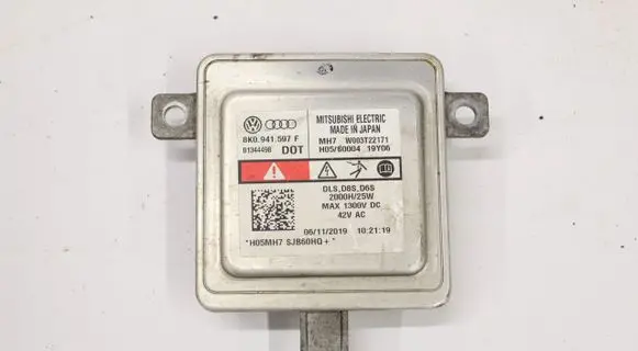 Volkswagen Caddy Headlight ballast module Xenon 8K0941597F