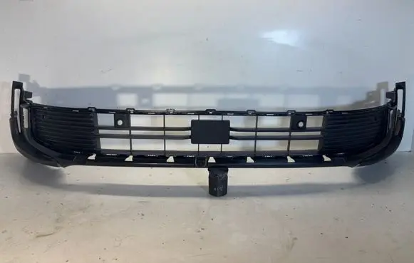 Ford Explorer EV Front bumper lower grill 
