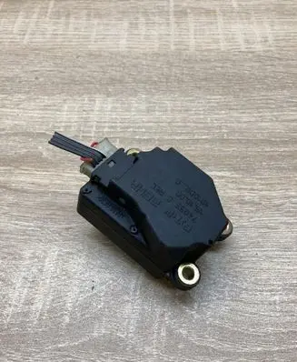 Volvo V70 Air flap motor/actuator 74935C 191008C