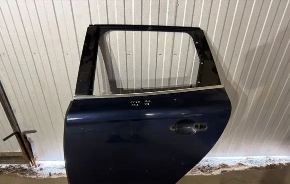 Volvo XC60 Rear door