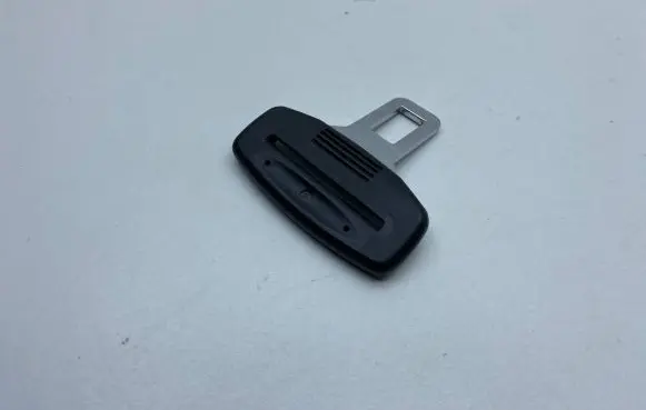 Audi A4 S4 B8 8K Front seatbelt buckle 193857737A 6009173