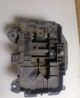 Jeep Cherokee Battery tray 