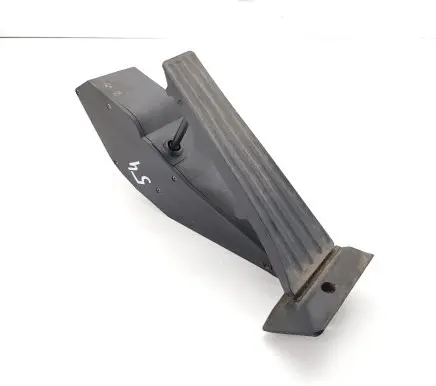 BMW 5 E60 E61 Accelerator throttle pedal 25916010 676693001