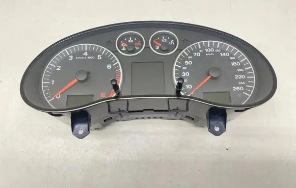 Audi A3 S3 8P Speedometer (instrument cluster) 8P0920900E
