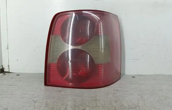 Volkswagen PASSAT B5.5 Rear/tail lights 3B9945096AA