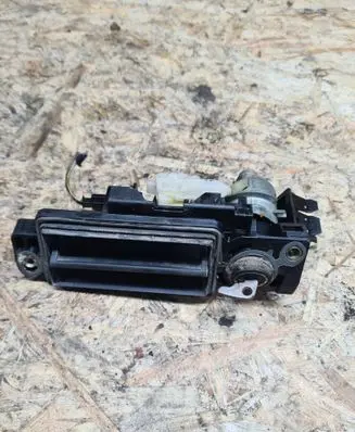 Mercedes-Benz E W211 Tailgate/trunk/boot exterior handle A2037500093