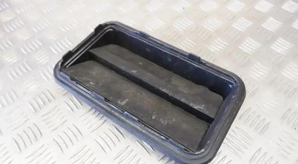 Lexus RX 450H Quarter panel pressure vent 6294012170