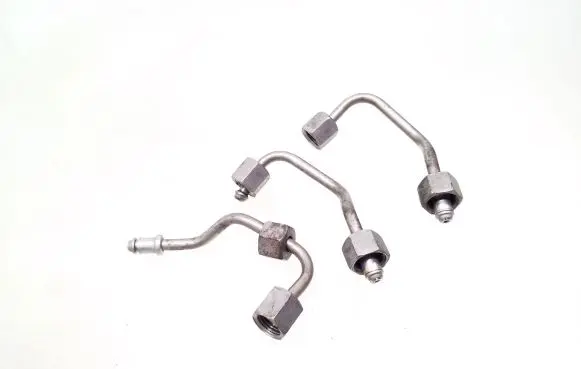 Mercedes-Benz CLS C218 X218 Fuel injector supply line/pipe 