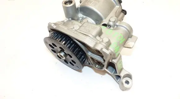 Volkswagen Crafter Oil pump 04L145208AE 04L115263C