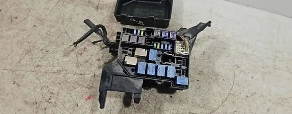 Suzuki SX4 Fuse module 79j01