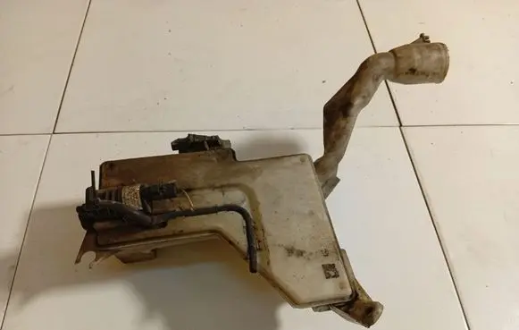 Peugeot 407 Windshield washer fluid reservoir/tank 9648653780