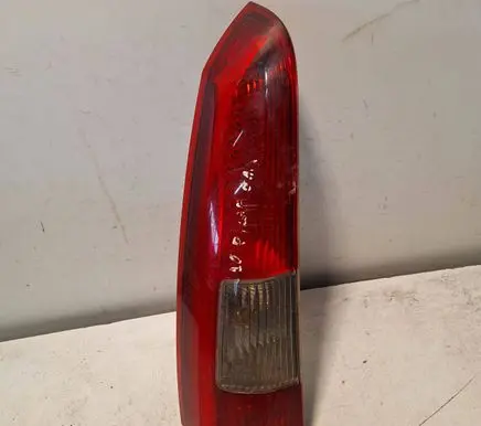 Volvo V70 Rear/tail lights 152843 9154493