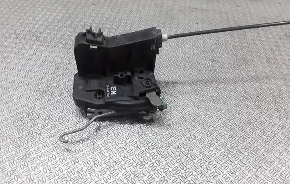 Opel Combo C Front door lock 24434882