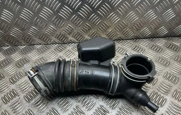 Toyota Prius+ (ZVW40) Air intake duct part 1788037100 1789437010 1788237040