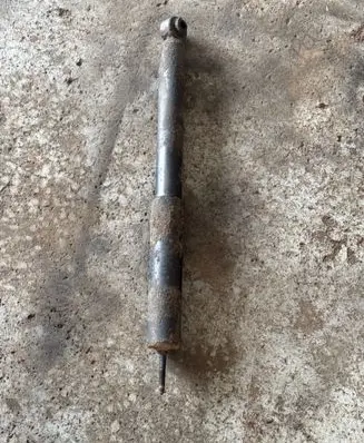 Mitsubishi Shogun Rear shock absorber/damper 4162A437