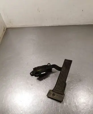 KIA Sportage Accelerator throttle pedal GDK1446A2S000