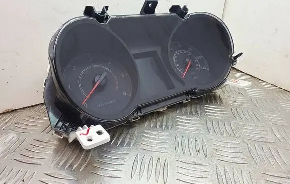 Mitsubishi ASX Speedometer (instrument cluster) 8100B727