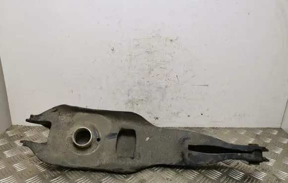 Jeep Cherokee Rear control arm