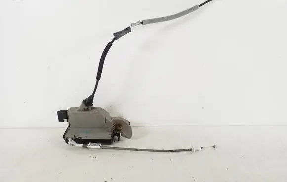 Citroen DS4 Front door lock 9685351760