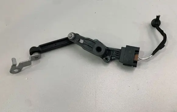BMW X4 G02 Headlight/headlamp level sensor 6895467