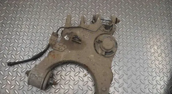 Rear upper control arm/wishbone