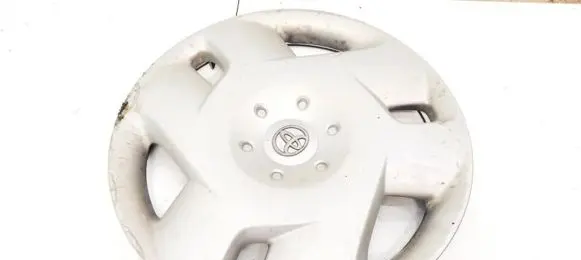 Toyota Corolla Verso E121 R17 wheel hub/cap/trim 