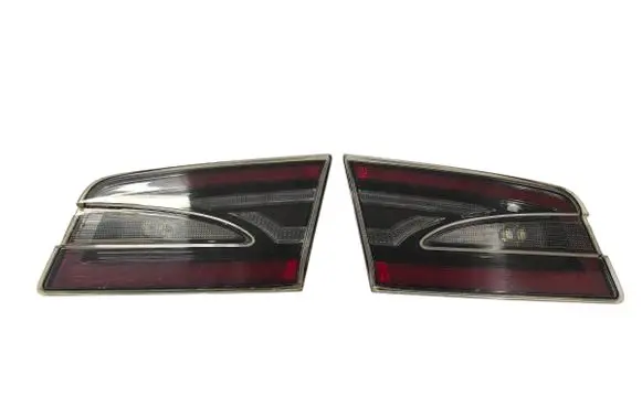 Tesla Model S Rear/tail lights set 600592400E 600592200E