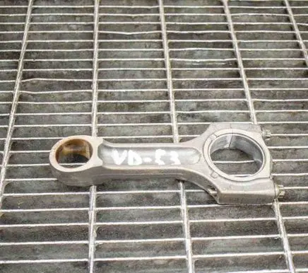 BMW 5 E60 E61 Connecting rod/conrod 7798368