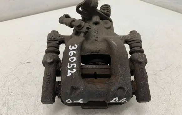 Volkswagen Golf VI Rear brake caliper W08471