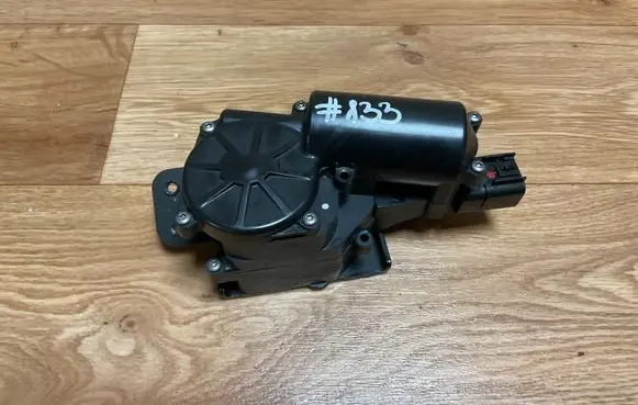 Opel Insignia A Tailgate/trunk/boot lock/catch/latch 13503467