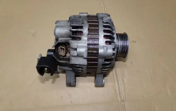 Peugeot 206 Generator/alternator 9638275880
