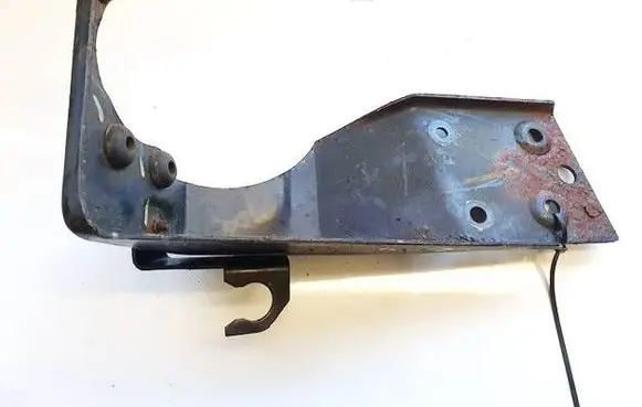 Seat Alhambra (Mk1) Engine mounting bracket 