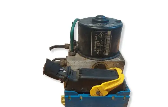 Renault Laguna II ABS Pump 8200001333C 10096014073 P51T2AAY2